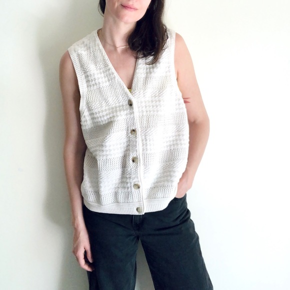 Vintage cream knit vest - Picture 13 of 13